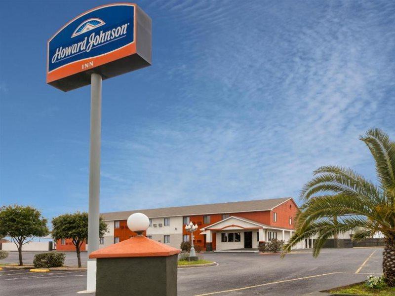 Howard Johnson By Wyndham Near Schlitterbahn Нью Браунфелс Экстерьер фото