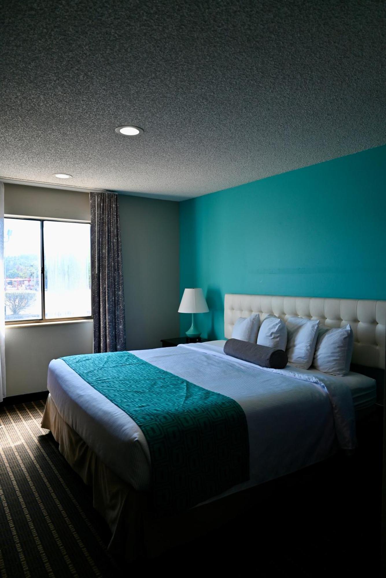 Howard Johnson By Wyndham Near Schlitterbahn Нью Браунфелс Экстерьер фото